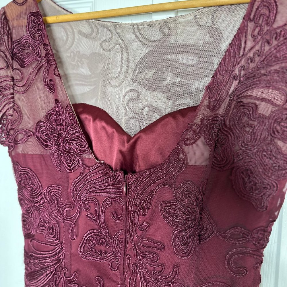 JS Collections Women's Boat Neck Short Sleeve Laced Burgundy  Mermaid Gown - Picture 12 of 16